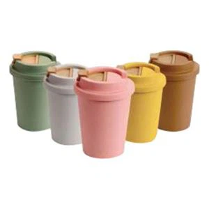 Herbruikbare composteerbare PLA-koffiekop met deksel